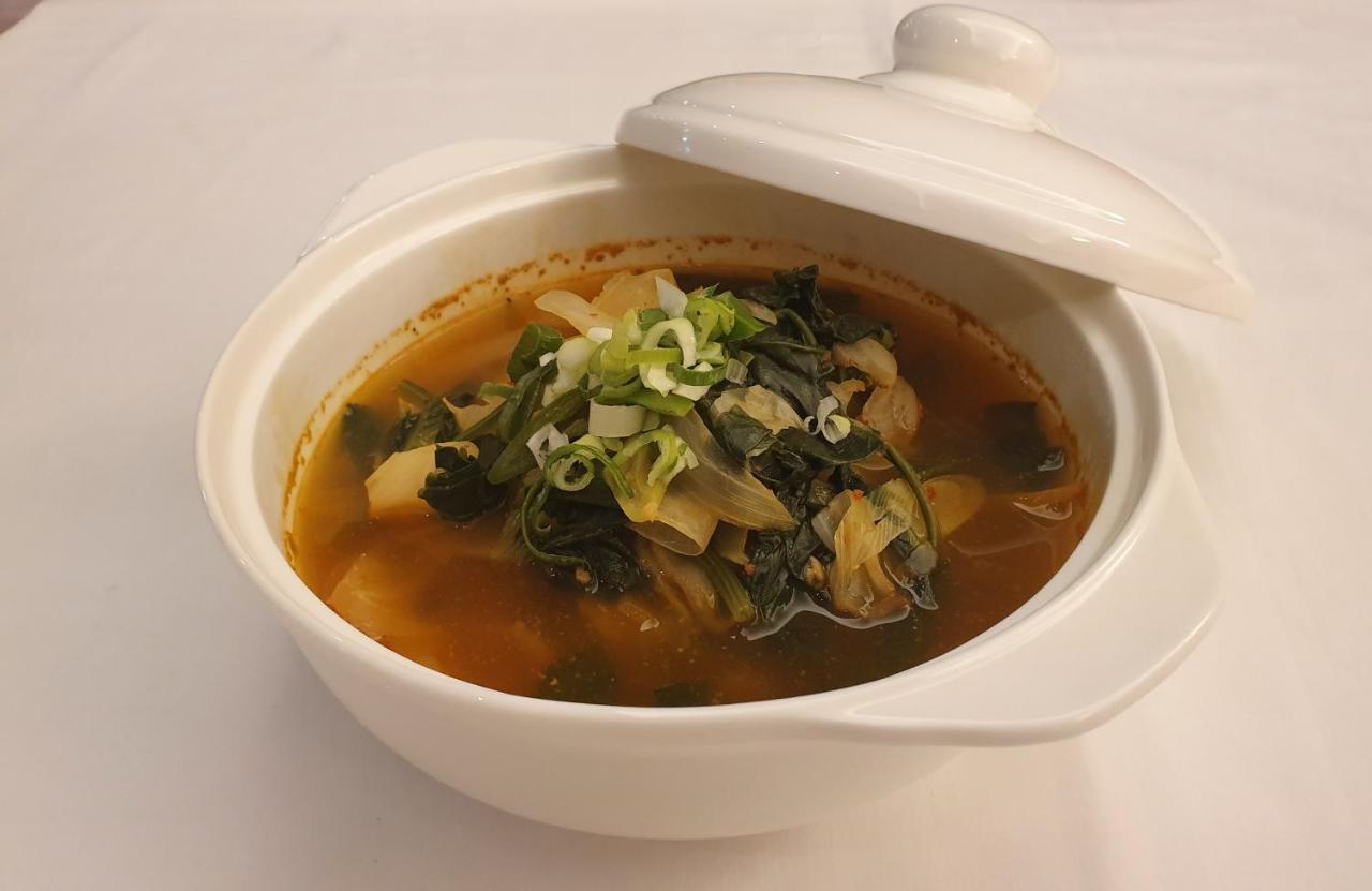 Shin Shin Hotel Jeju Airport Buitenkant foto