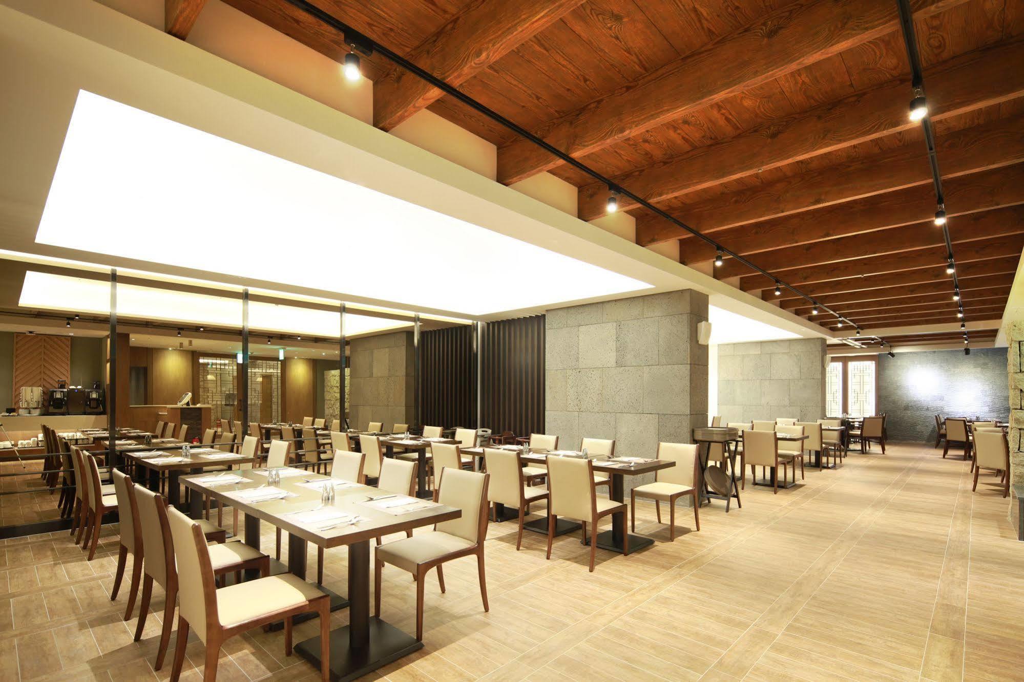 Shin Shin Hotel Jeju Airport Buitenkant foto