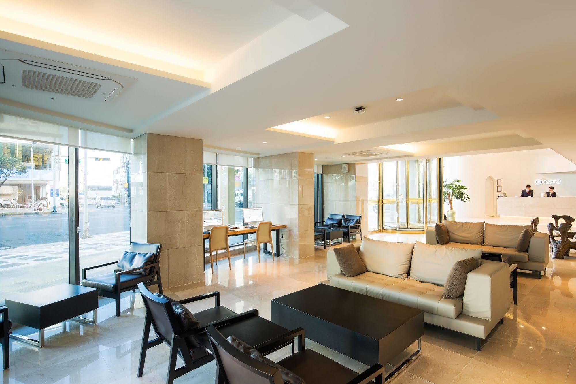 Shin Shin Hotel Jeju Airport Buitenkant foto