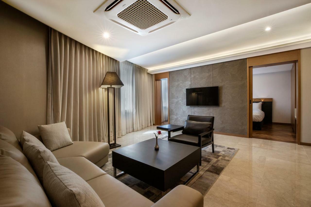 Shin Shin Hotel Jeju Airport Buitenkant foto